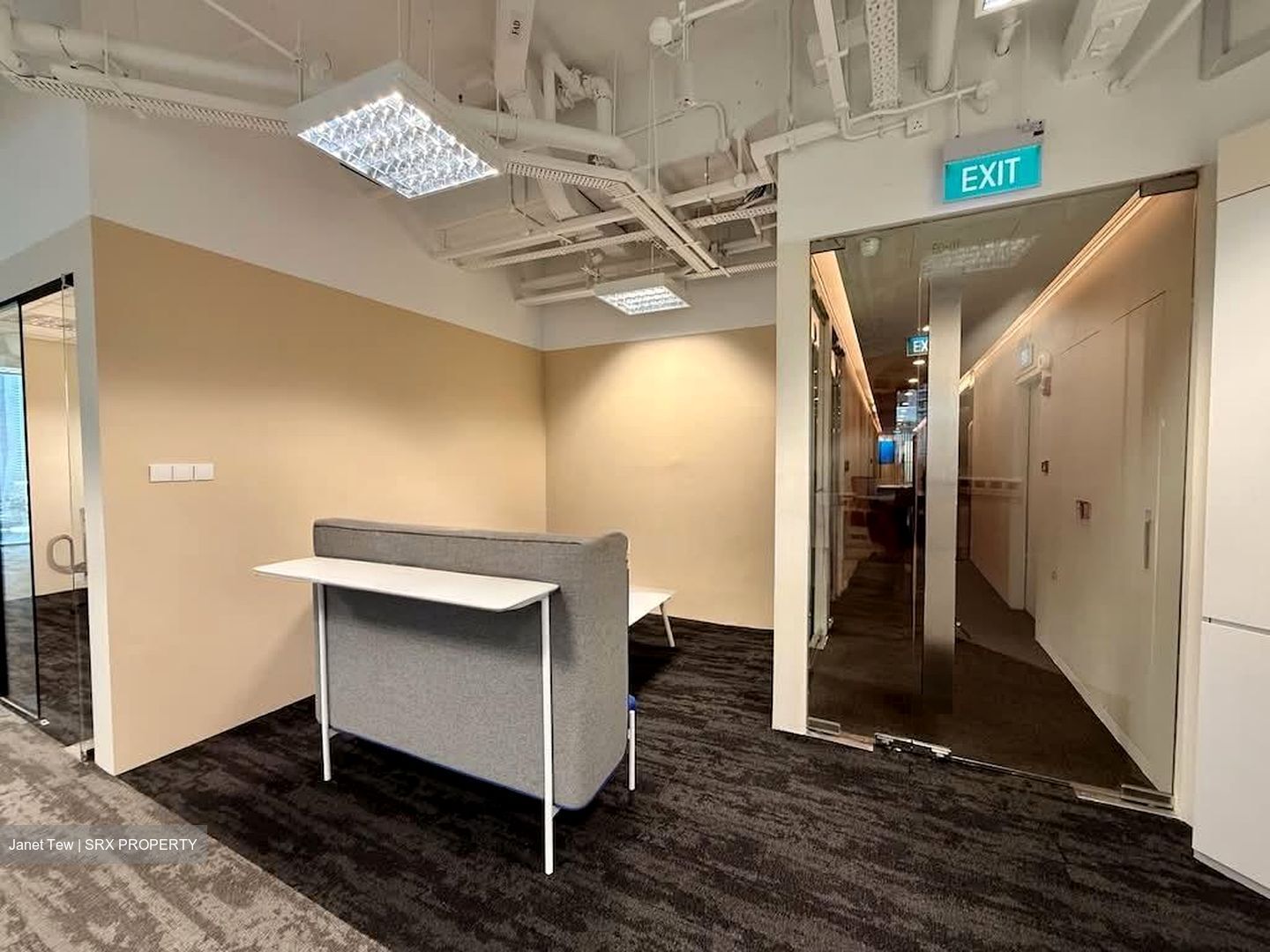 PLUS (D1), Office #538680611